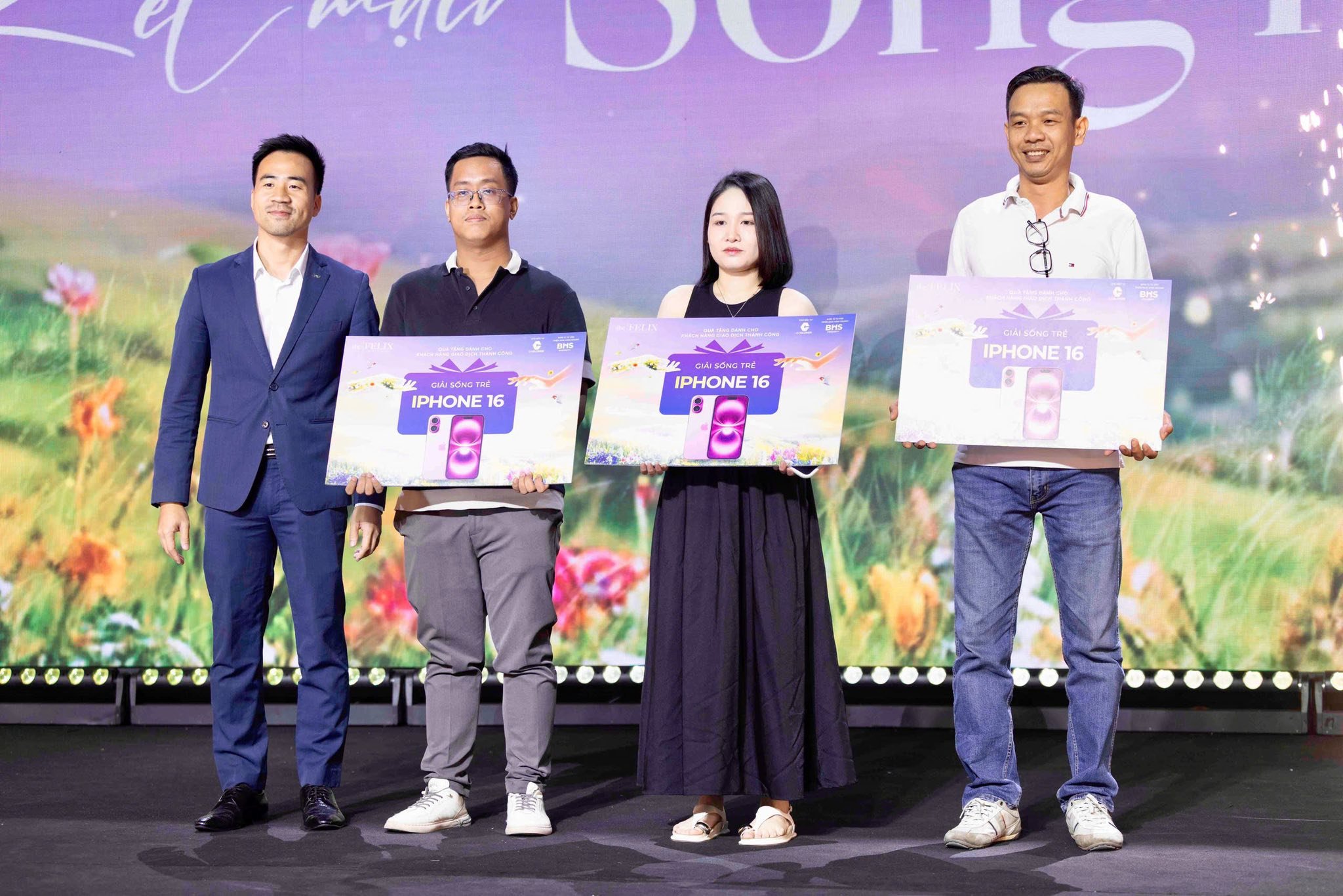 The Felix chính thức sold out giỏ hàng ở giai đoạn 1